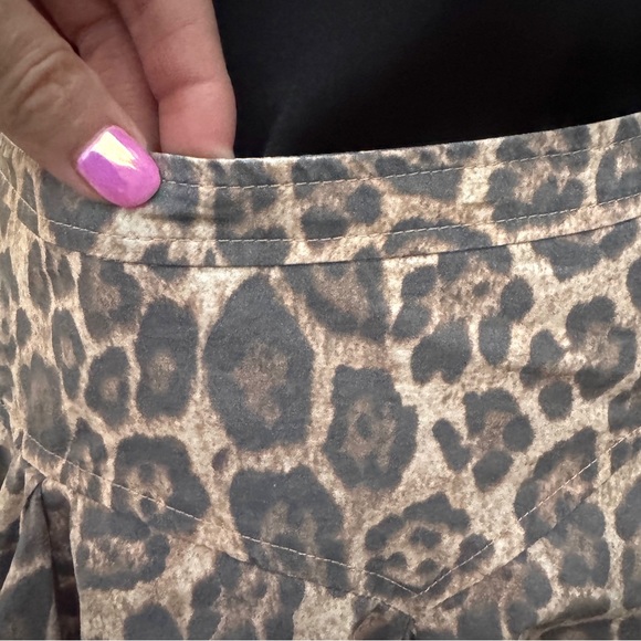 ๐ Sky To Moon Leopard Print Bubble Hem Mini Skirt, Size M - Picture 8 of 11
